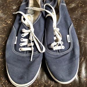 VANS navy blue with thin white sole. GUD. Size 9M
